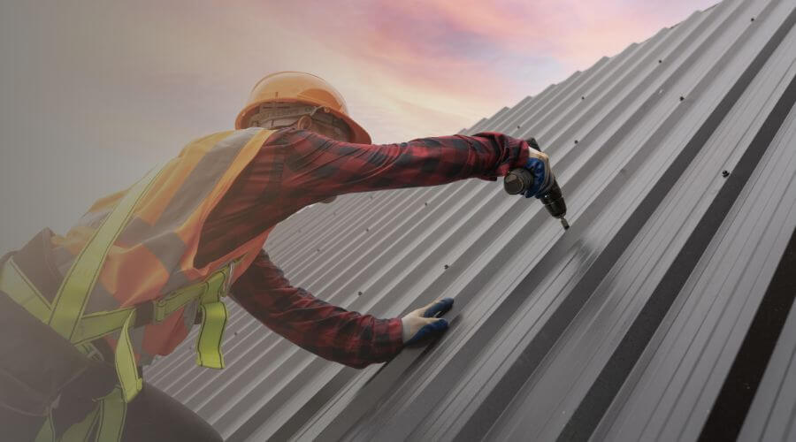 Expert Emergency Roof Repairs services in Youngstown, FL